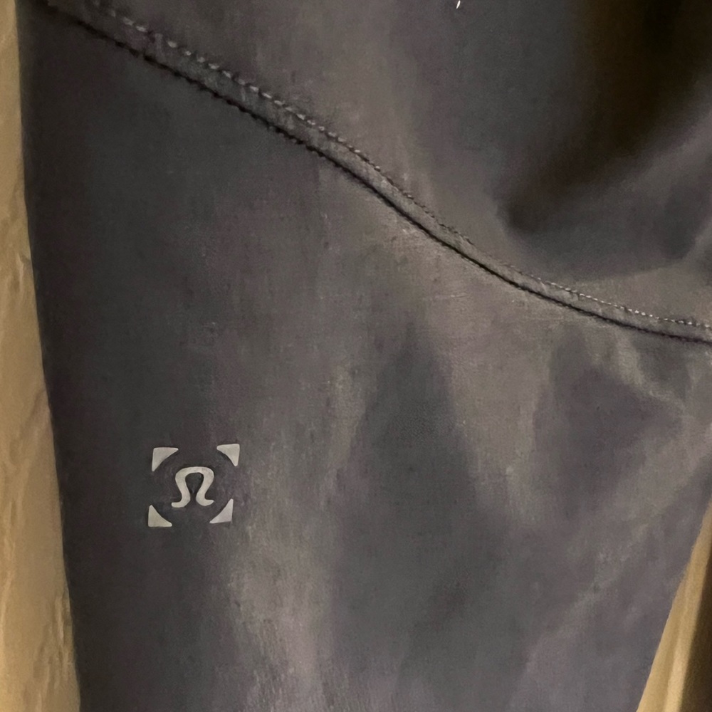 COPY - Men’s size 30 tall lululemon joggers. Grey in color and very sporty.
